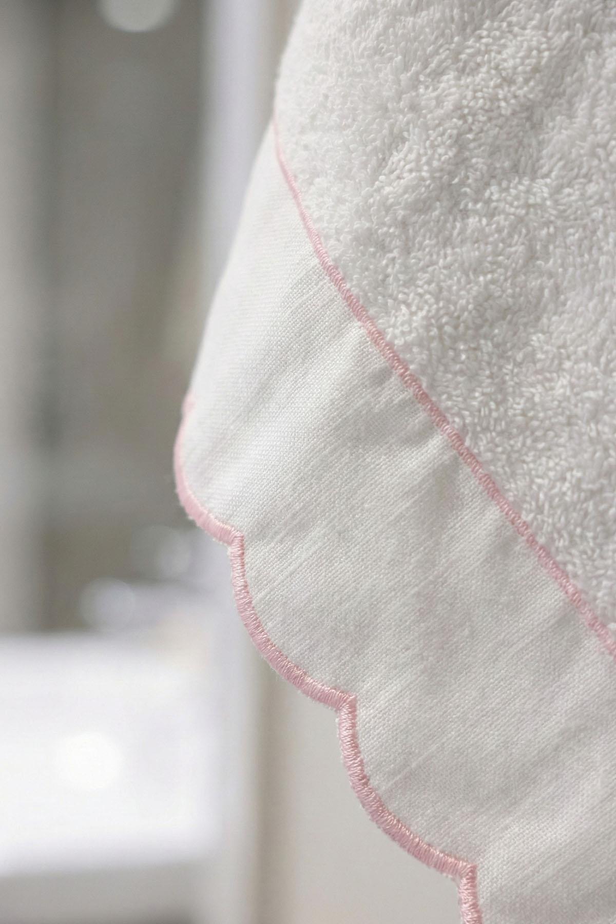 Elora Striped Embroidered Bath Towel (90 x 150 cm)