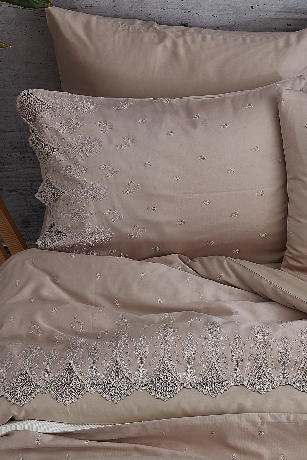 Emma Dantelli Super King Size 7-Piece Duvet Cover + Bedspread Set - Nazik Home - Worthy of My Home!
