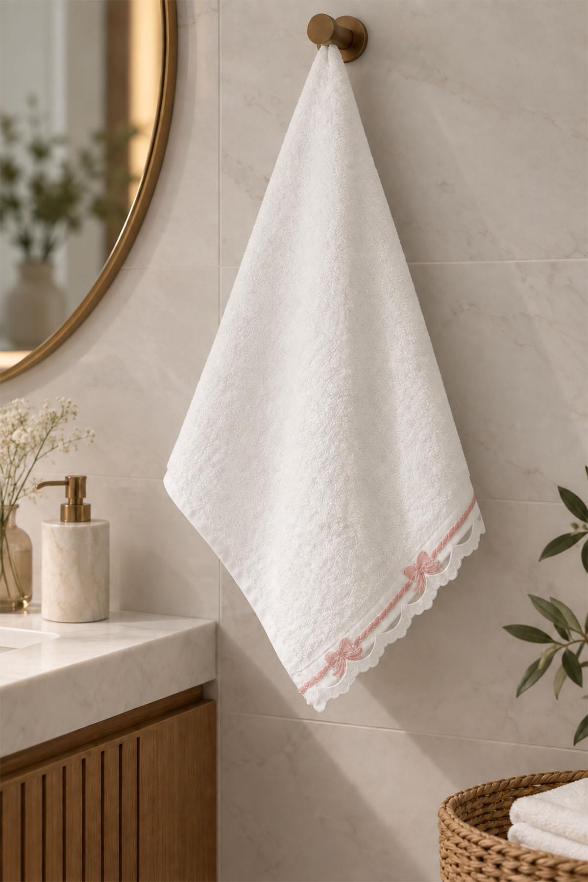 Hobby Bow Embroidered Hand Towel (30 x 50 cm)