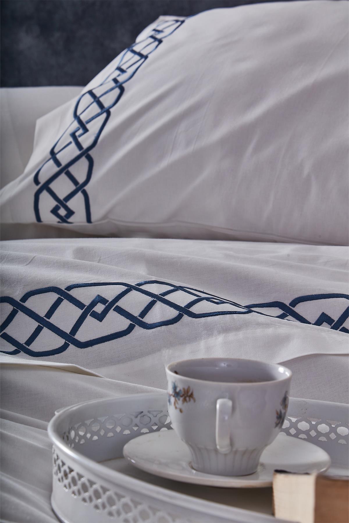 Valencia Chain Embroidered Double 3-Piece Duvet Cover Set - Nazik Home - Value for My Home!