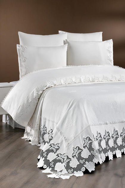 Ethnic Embroidered Double 7-Piece Duvet Cover + Quilt Set