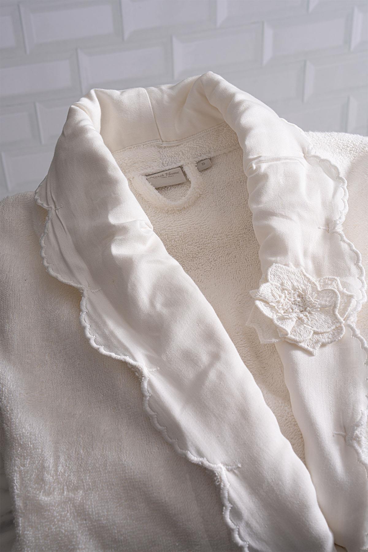 Hanzade Women's Bamboo Bathrobe