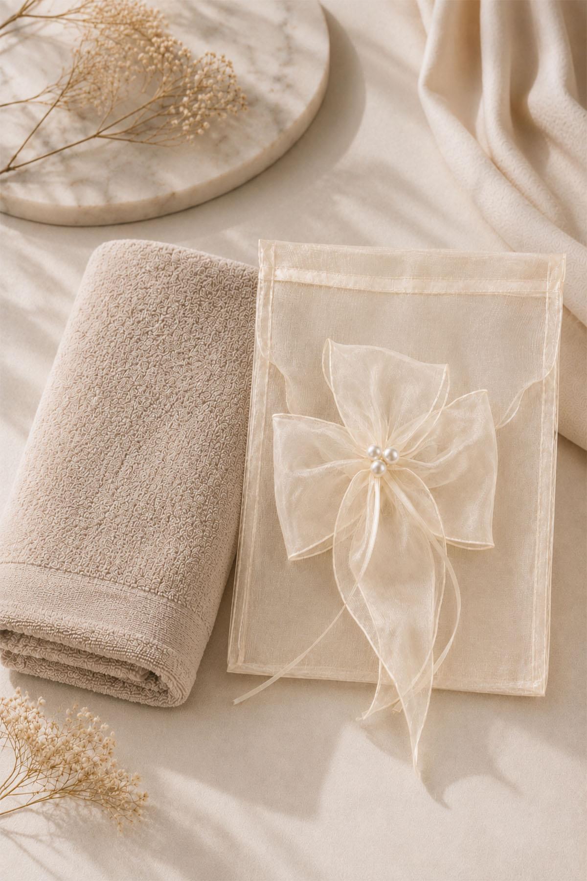 Pearl Flower Detailed Gift Bag