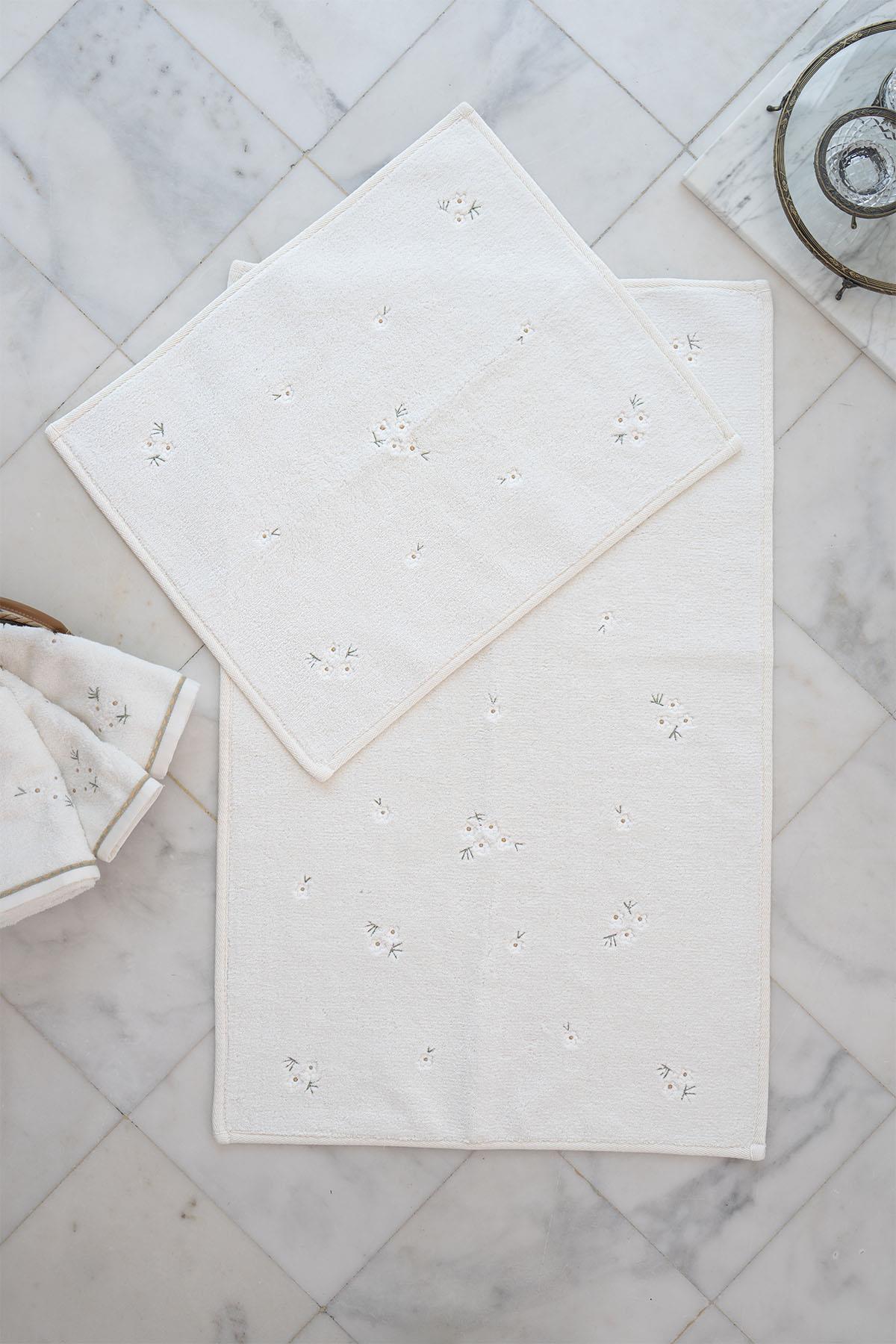 Nadia Daisy Embroidered 2-Piece Mat Set (60 x 100 cm)