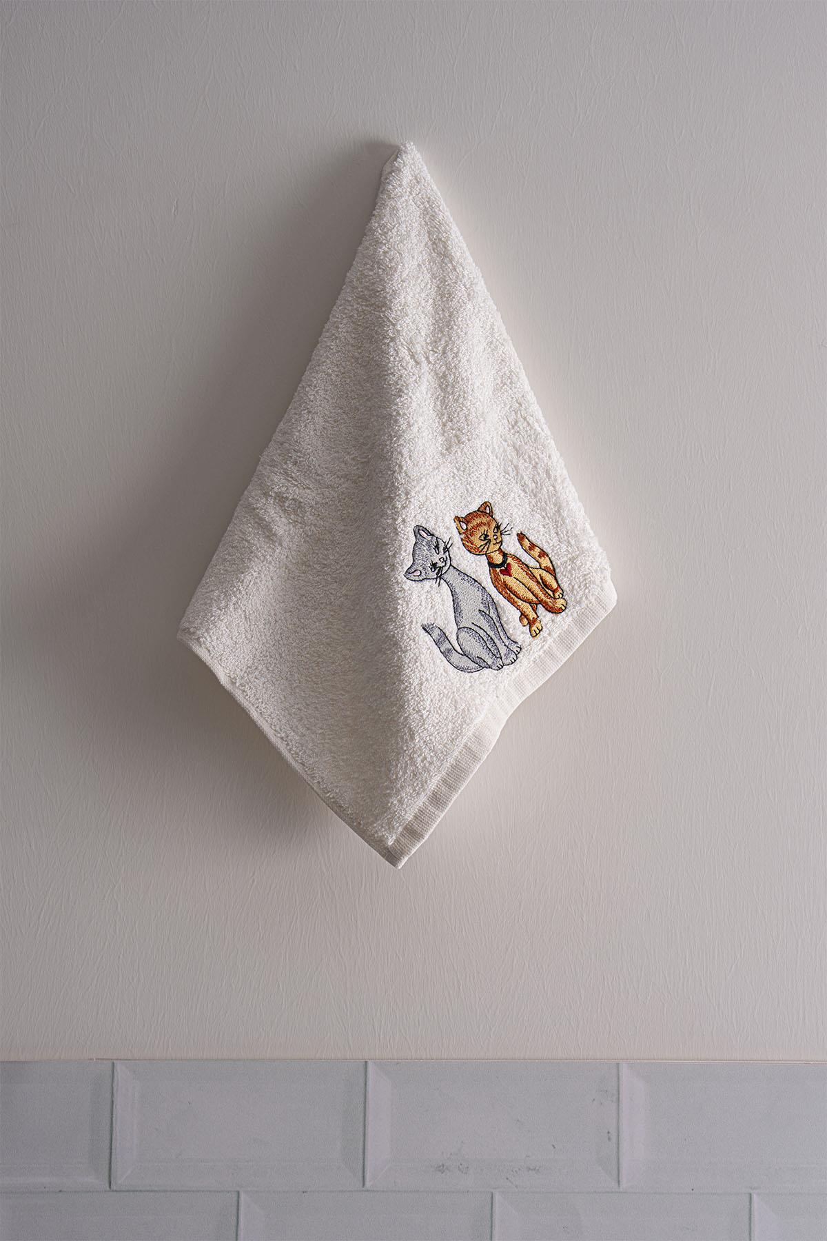 Safari Series Animal Embroidered Hand Towel (30 x 50 cm)
