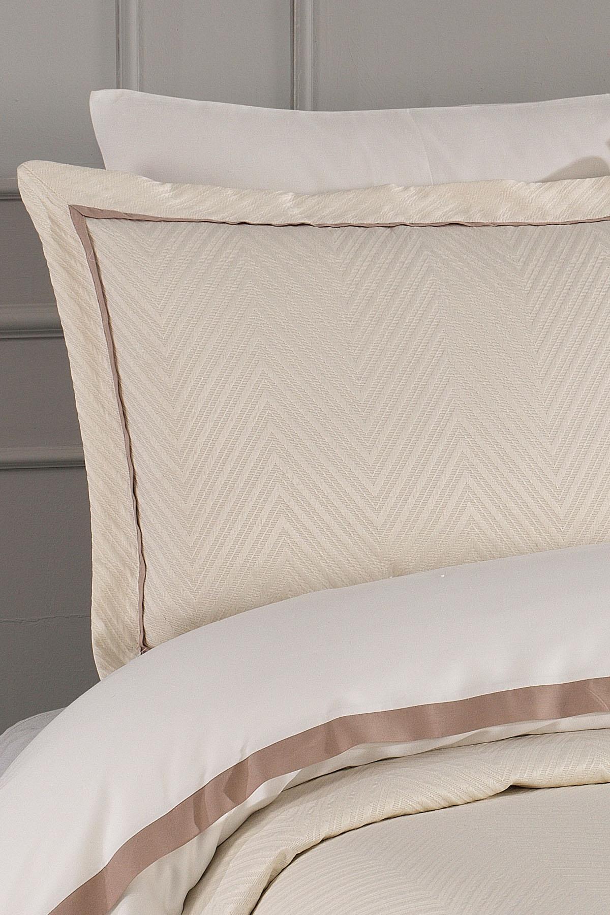 Soreno Striped Detail Super King Size 7-Piece Duvet Cover + Quilt Set