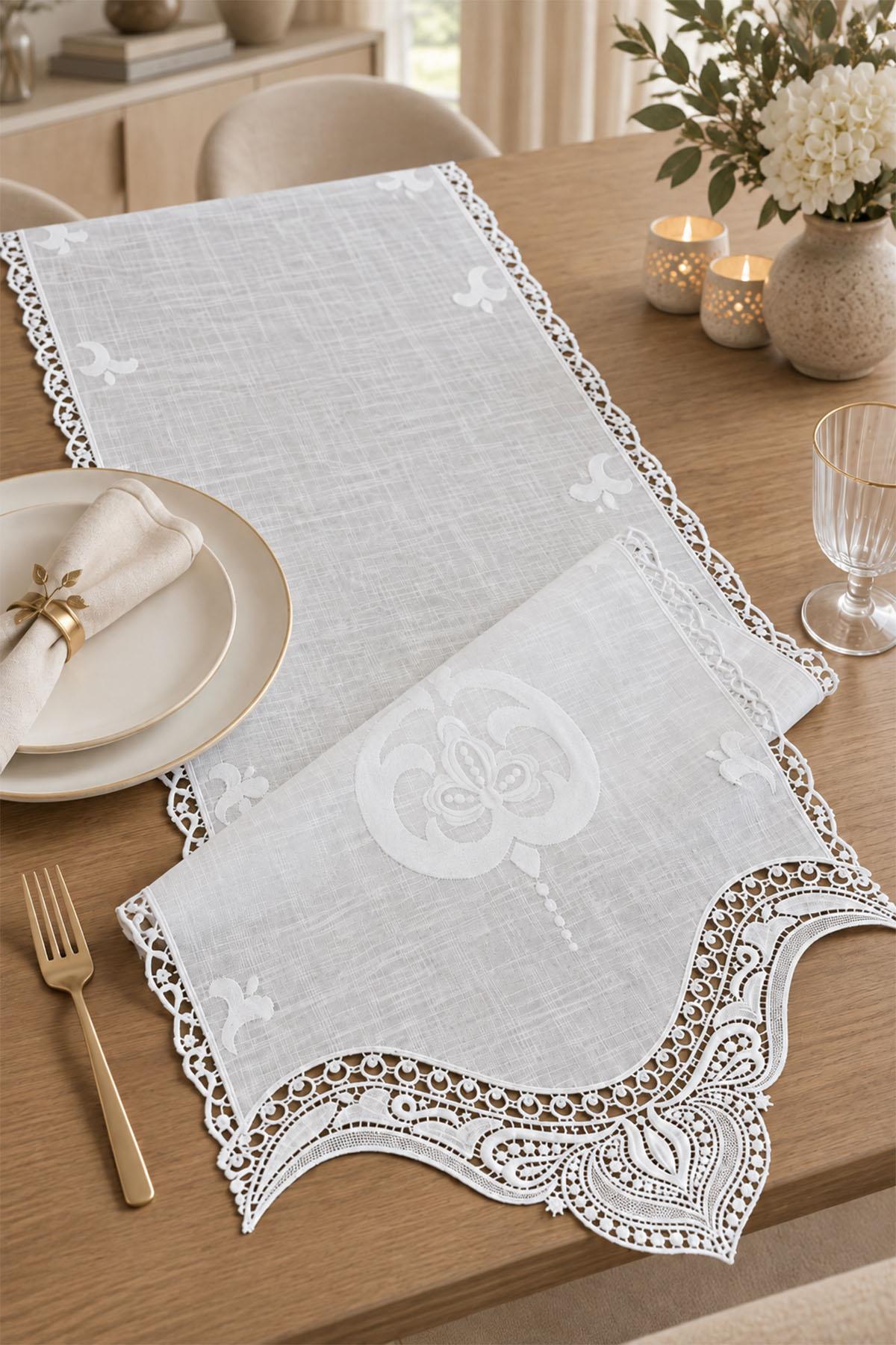 Sultan Embroidered Stain-Resistant, Easy-to-Care Runner (40 x 140 cm)