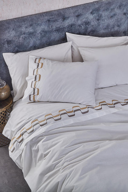 Vella Zigzag Embroidered Double 6-Piece Duvet Cover Set